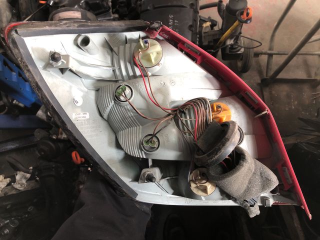 bontott SKODA FABIA II Jobb Hátsó Lámpa