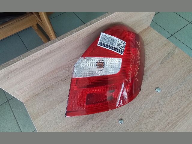 bontott SKODA FABIA II Jobb Hátsó Lámpa