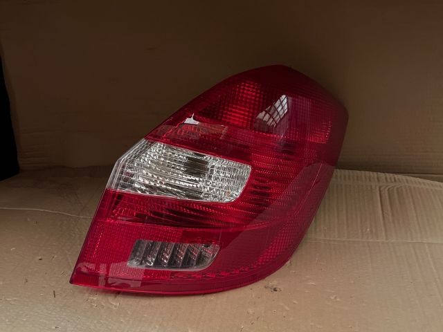 bontott SKODA FABIA II Jobb Hátsó Lámpa