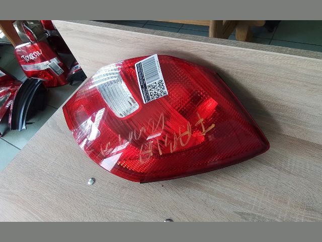 bontott SKODA FABIA II Jobb Hátsó Lámpa