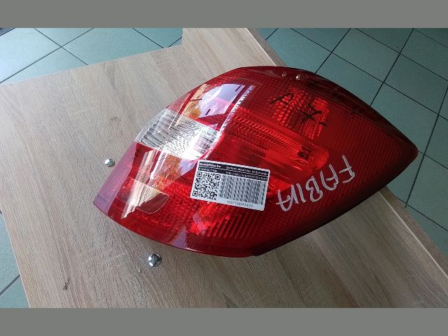 bontott SKODA FABIA II Jobb Hátsó Lámpa