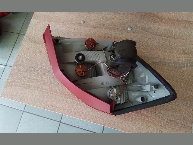 bontott SKODA FABIA II Jobb Hátsó Lámpa