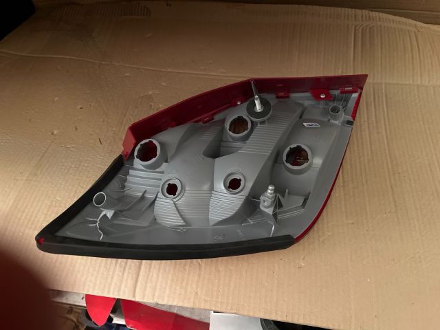 bontott SKODA FABIA II Jobb Hátsó Lámpa