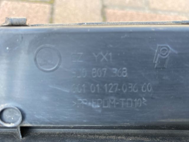 bontott SKODA FABIA II Jobb Ködlámpa Rács