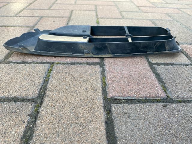 bontott SKODA FABIA II Jobb Ködlámpa Rács