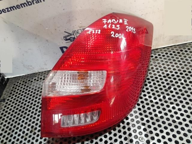 bontott SKODA FABIA II Jobb Külső Hátsó Lámpa
