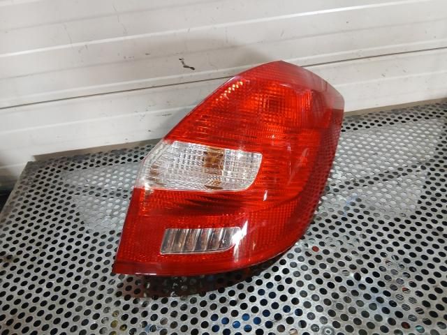 bontott SKODA FABIA II Jobb Külső Hátsó Lámpa