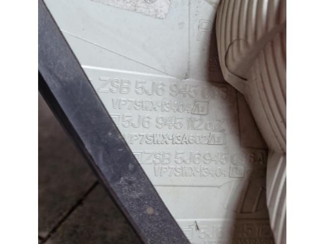 bontott SKODA FABIA II Jobb Külső Hátsó Lámpa