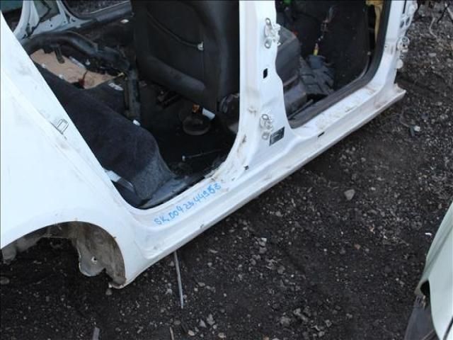 bontott SKODA FABIA II Jobb Küszöb