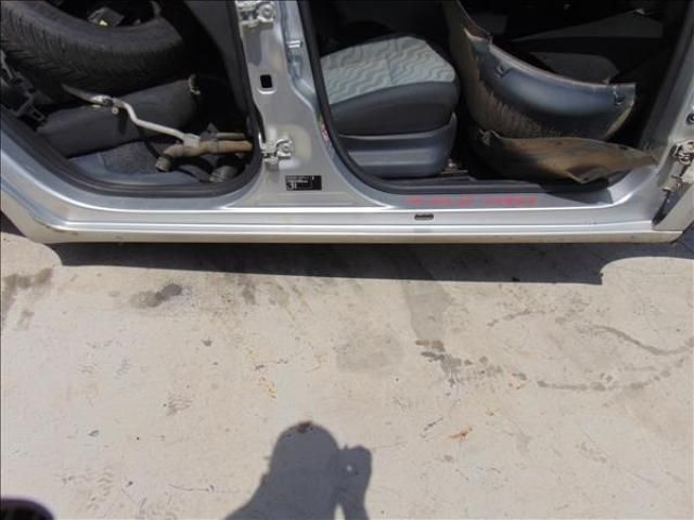 bontott SKODA FABIA II Jobb Küszöb