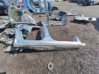 bontott SKODA FABIA II Jobb Küszöb