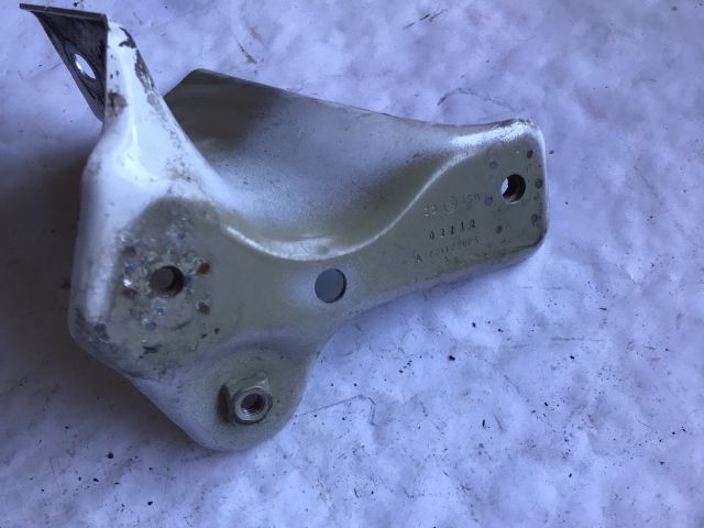 bontott SKODA FABIA II Jobb Sárvédő Oldaltartó