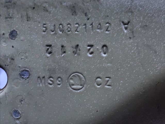 bontott SKODA FABIA II Jobb Sárvédő Oldaltartó