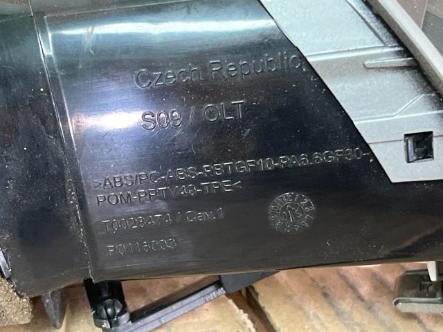 bontott SKODA FABIA II Jobb Szellőző