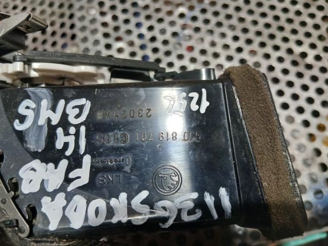 bontott SKODA FABIA II Jobb Szellőző