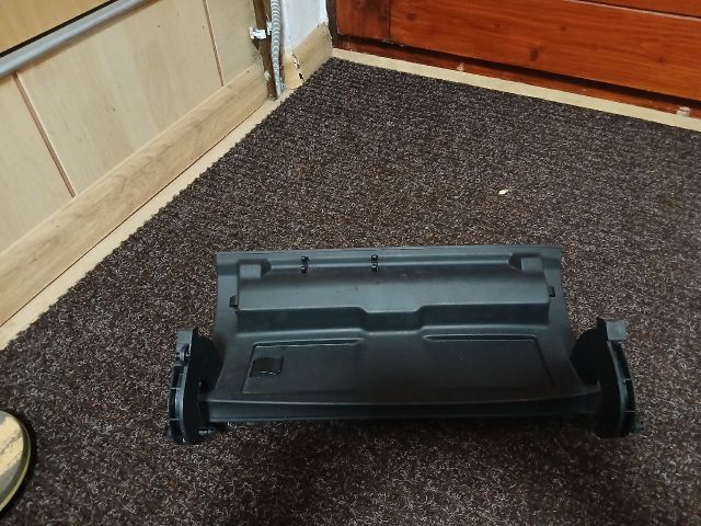 bontott SKODA FABIA II Kesztyűtartó Ajtó