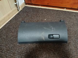 bontott SKODA FABIA II Kesztyűtartó Ajtó