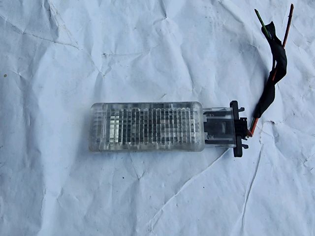 bontott SKODA FABIA II Kesztyűtartó Világítás