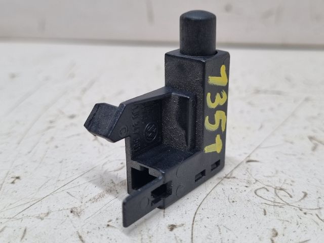 bontott SKODA FABIA II Kézifék Kapcsoló