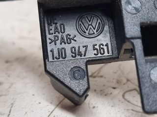 bontott SKODA FABIA II Kézifék Kapcsoló