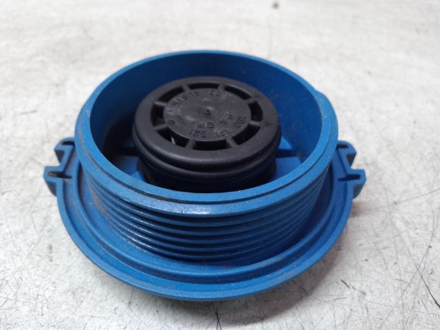 bontott SKODA FABIA II Kiegyenlítőtartály Sapka