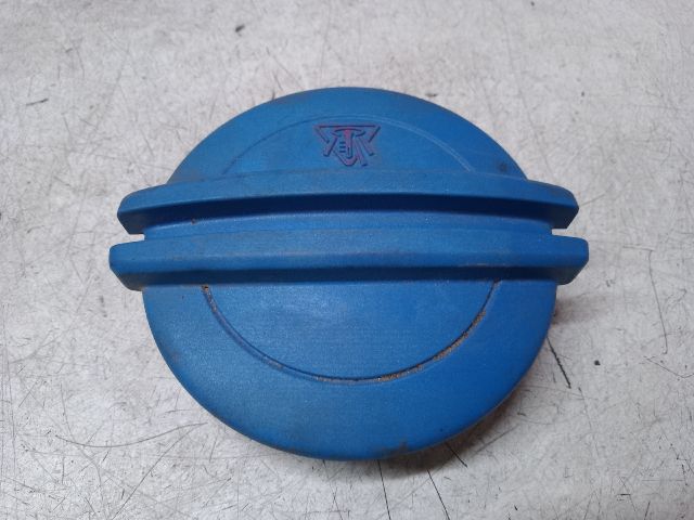 bontott SKODA FABIA II Kiegyenlítőtartály Sapka