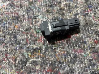 bontott SKODA FABIA II Kipörgésgátló Kapcsoló