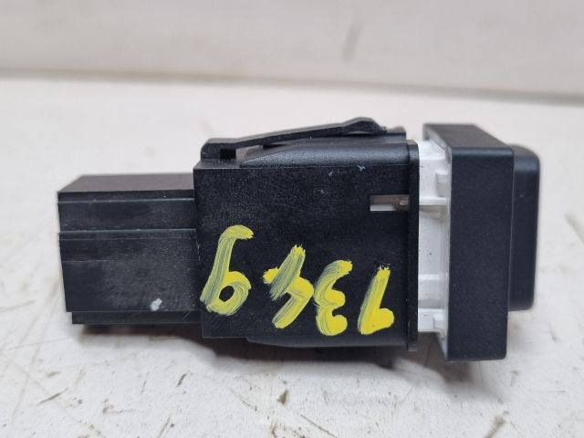 bontott SKODA FABIA II Kipörgésgátló Kapcsoló