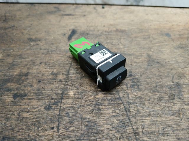 bontott SKODA FABIA II Kipörgésgátló Kapcsoló