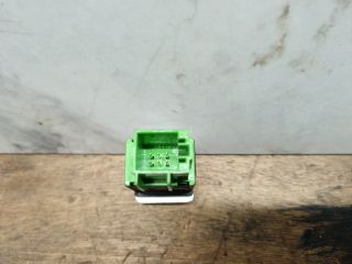 bontott SKODA FABIA II Kipörgésgátló Kapcsoló