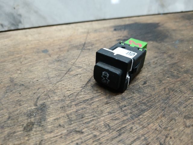 bontott SKODA FABIA II Kipörgésgátló Kapcsoló