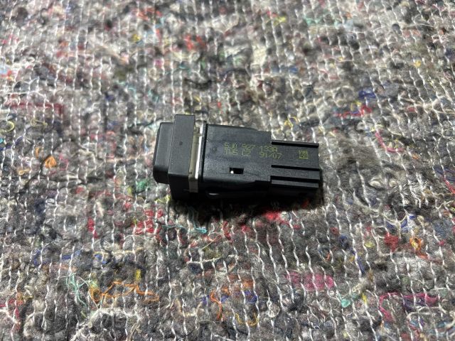 bontott SKODA FABIA II Kipörgésgátló Kapcsoló