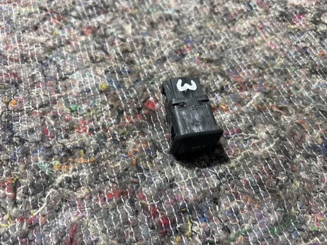 bontott SKODA FABIA II Kipörgésgátló Kapcsoló