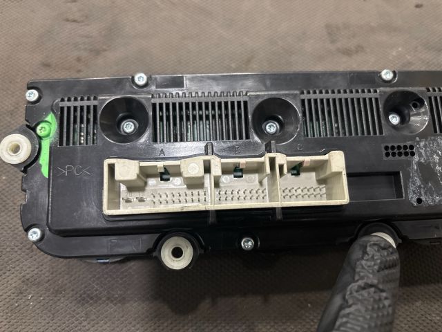 bontott SKODA FABIA II Klíma Kapcsoló