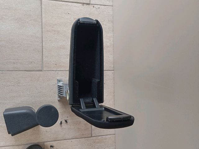 bontott SKODA FABIA II Könyöklő