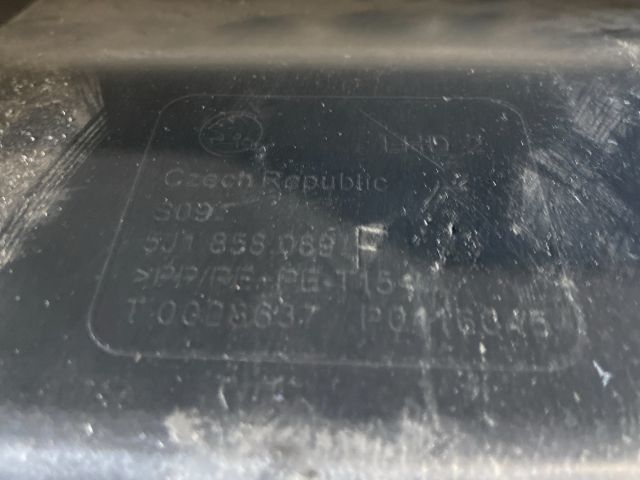 bontott SKODA FABIA II Középkonzol Keret