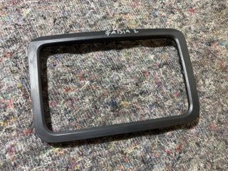 bontott SKODA FABIA II Középkonzol Keret