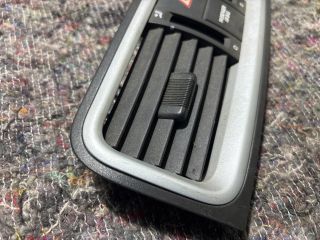 bontott SKODA FABIA II Középső Szellőző Keret