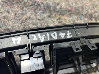 bontott SKODA FABIA II Középső Szellőző Keret