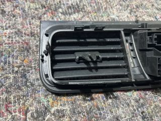 bontott SKODA FABIA II Középső Szellőző Keret