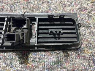 bontott SKODA FABIA II Középső Szellőző Keret