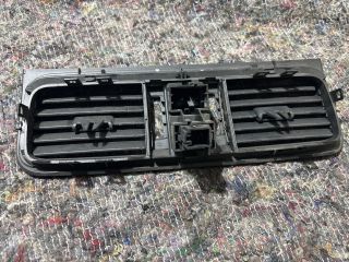 bontott SKODA FABIA II Középső Szellőző Keret