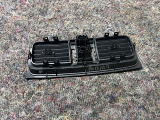 bontott SKODA FABIA II Középső Szellőző Keret