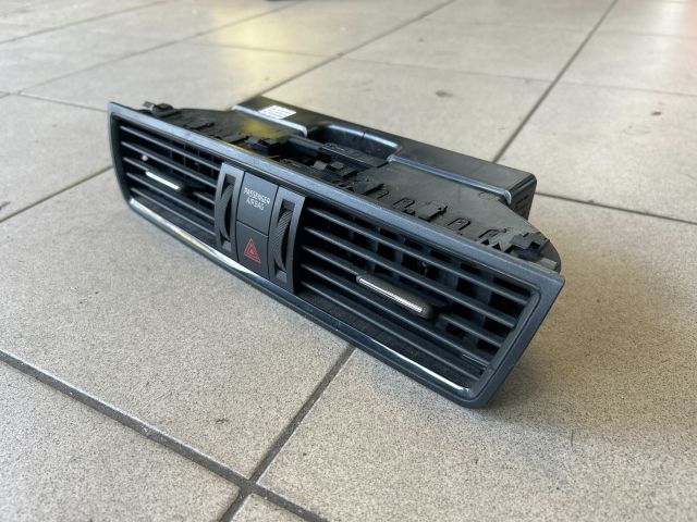 bontott SKODA FABIA II Középső Szellőző