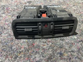 bontott SKODA FABIA II Középső Szellőző