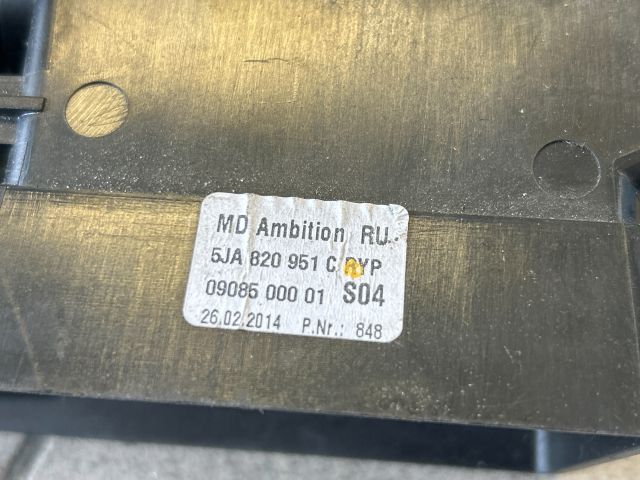 bontott SKODA FABIA II Középső Szellőző