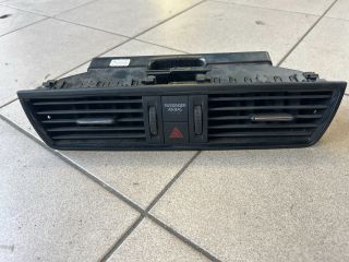 bontott SKODA FABIA II Középső Szellőző