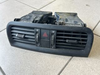 bontott SKODA FABIA II Középső Szellőző