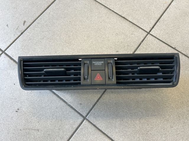 bontott SKODA FABIA II Középső Szellőző