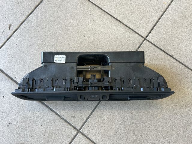 bontott SKODA FABIA II Középső Szellőző